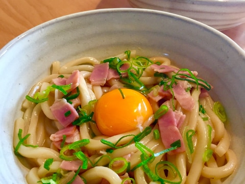 簡単☆バターたっぷり絡めうどん